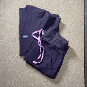 COPY - Figs yola high waisted scrub pants S / Catarina top xs Dark fig